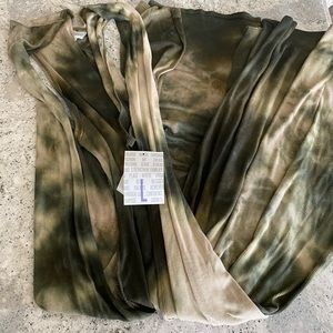 LuLaroe Tye Dye Joy Size Large